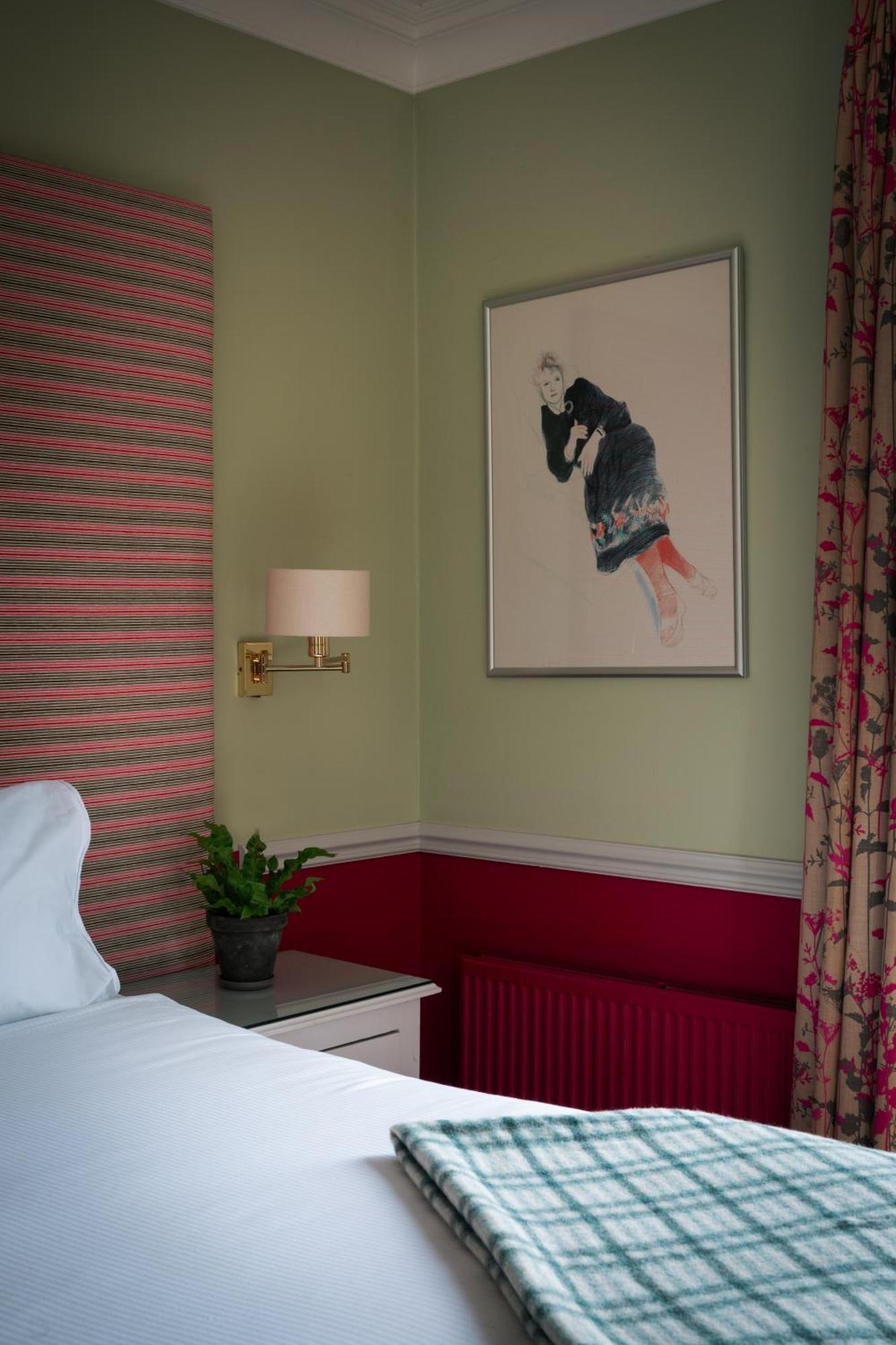 The Fell Hotel Бернсолл Экстерьер фото