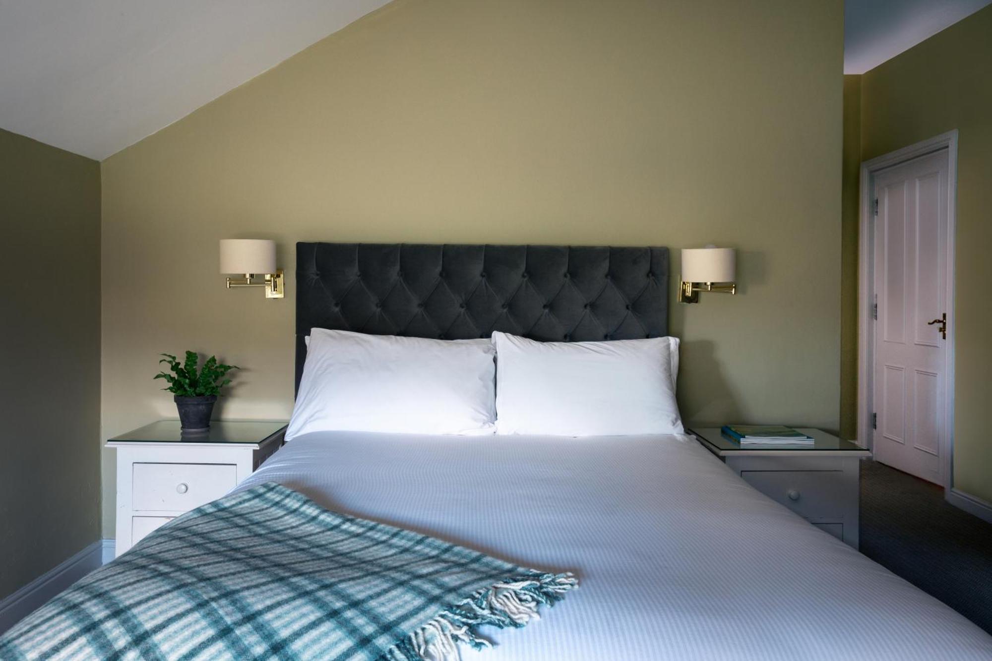 The Fell Hotel Бернсолл Экстерьер фото